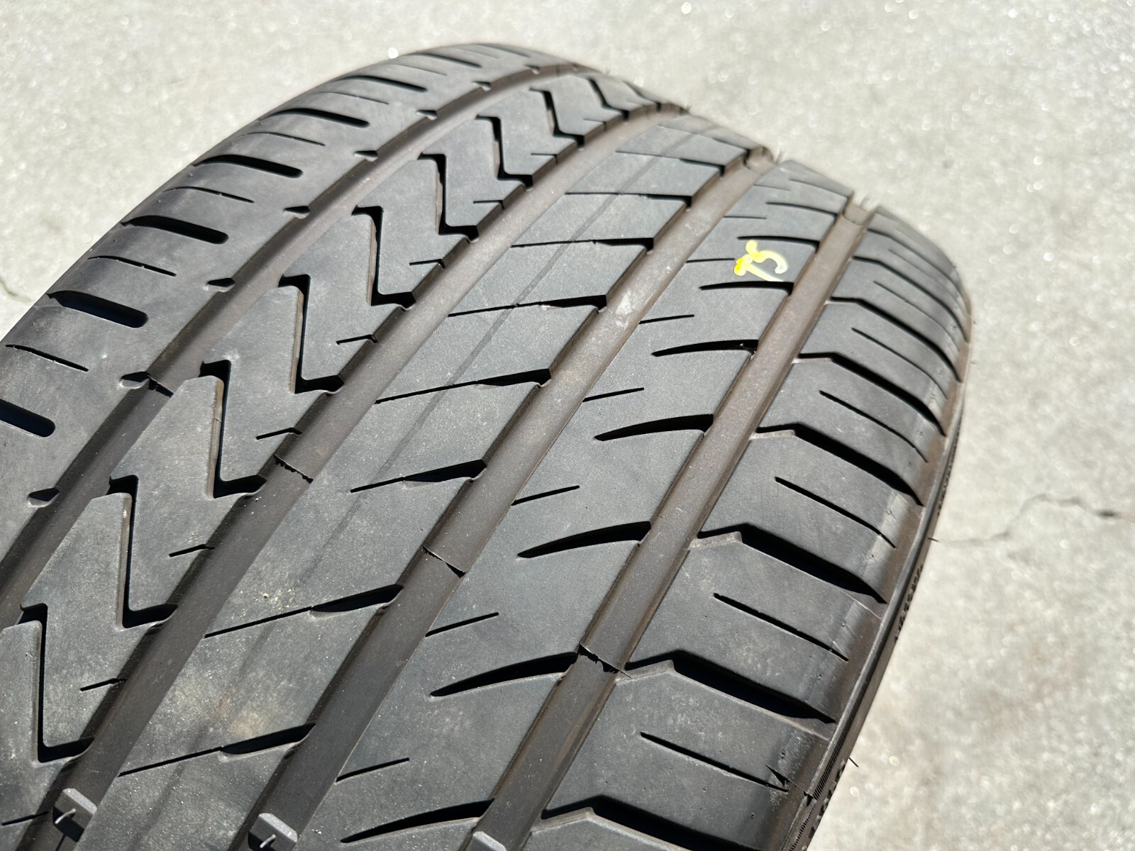 Lexani Lxtwenty 305/30zr20 Used Tire eBay