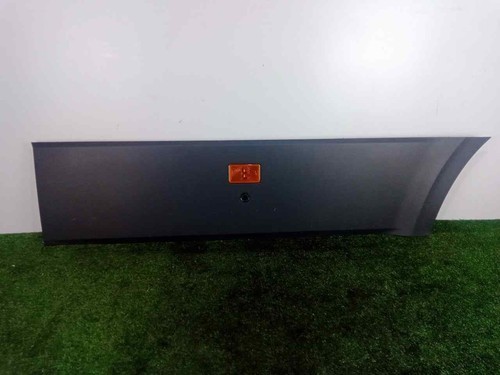 Side skirts sill cover