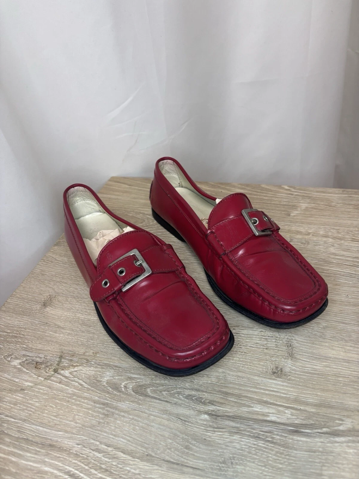 TOD’S TOD'S 7.5 Mocassini da guida donna in pelle rossa scarpe basse fibbie