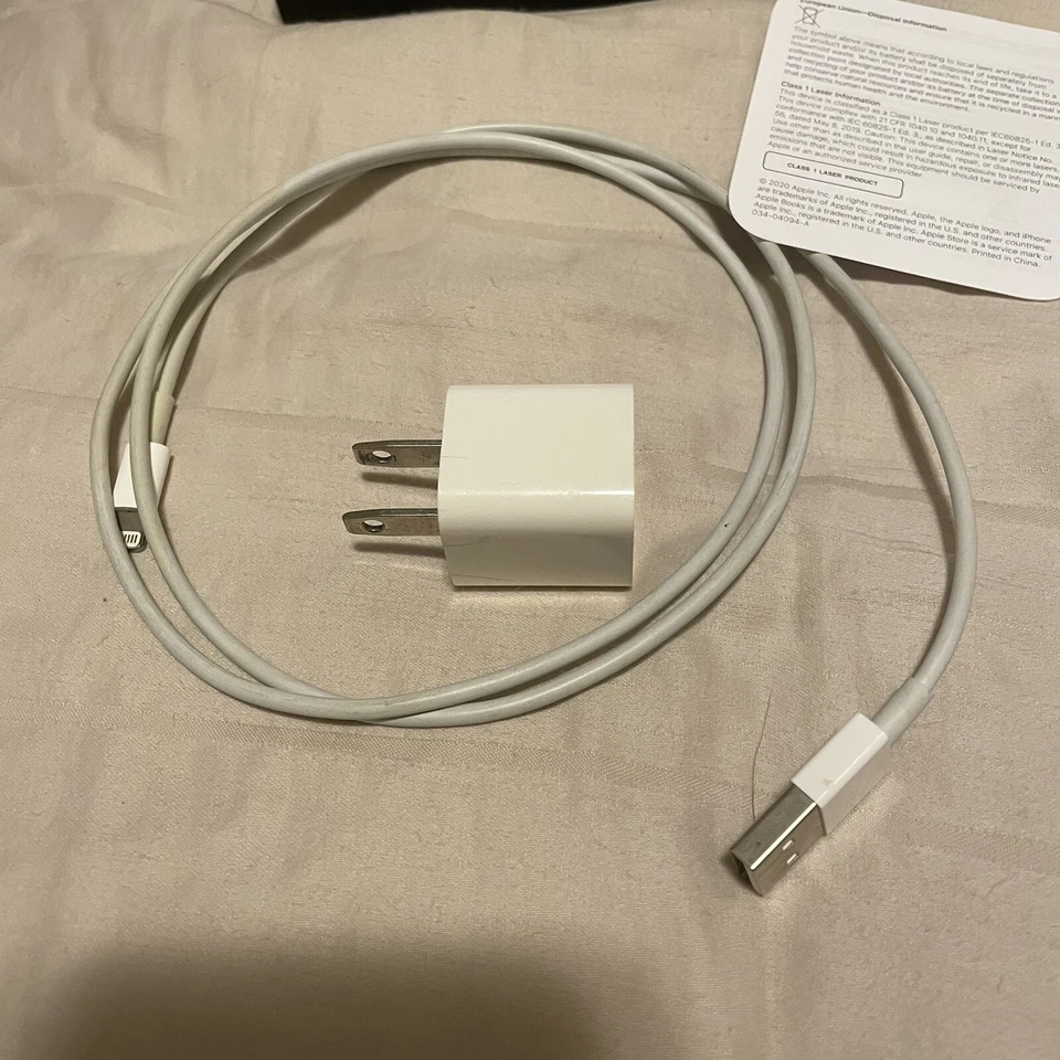 iPhone 12 Pro BOX Apple Lightning Charger - Image 3 of 4