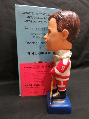 GORDIE HOWE, NHL Greats SAM Bobblehead, Bobbing Head, Detroit Red Wings - Picture 2 of 4