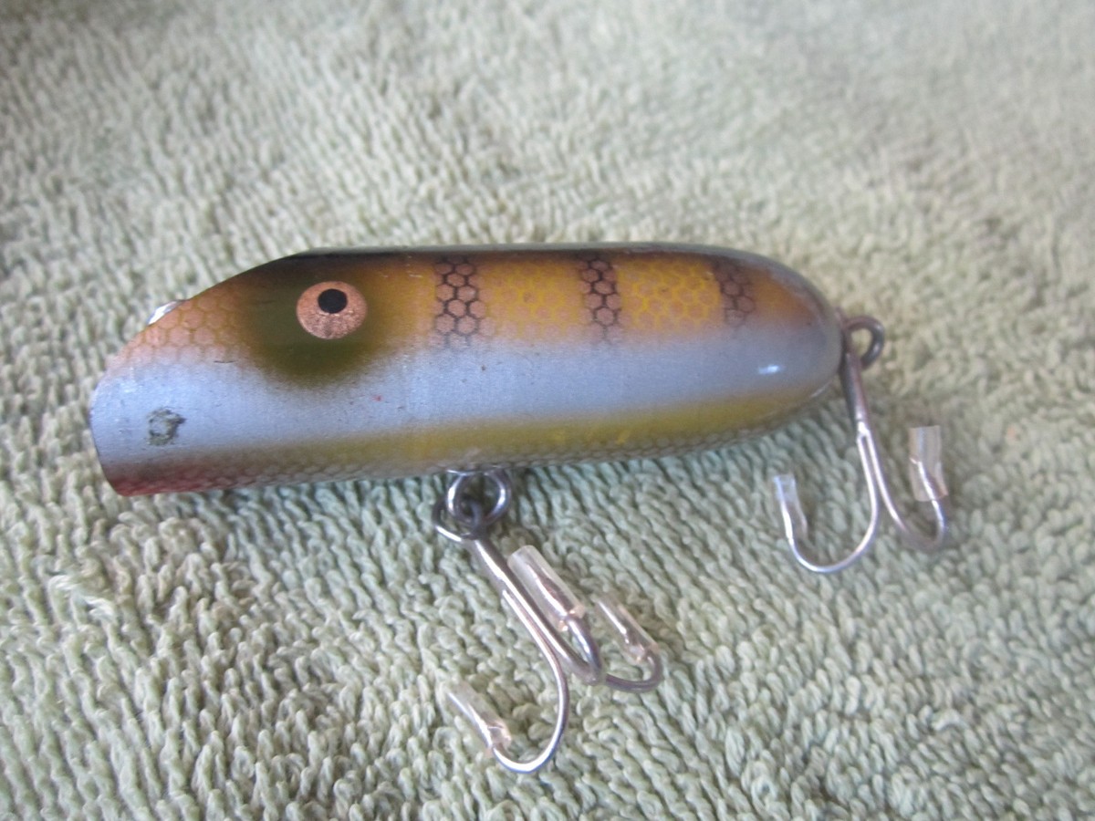 VINTAGE SOUTH BEND BABY BASS ORENO FISHING LURE yellow silver striped scale fini | eBay VINTAGE SOUTH BEND BABY BASS ORENO FISHING LURE yellow silver striped scale fini | eBay