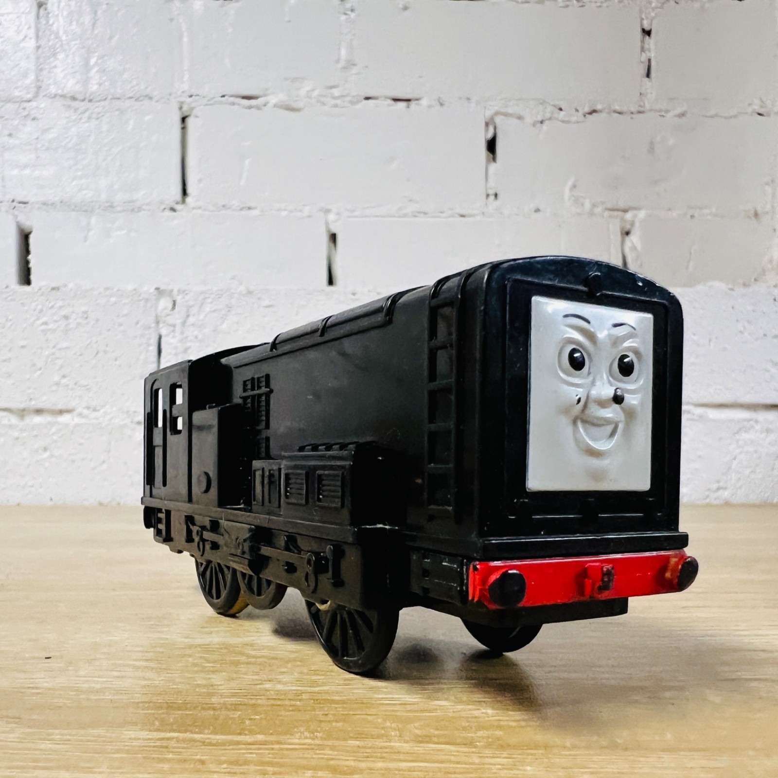 Diesel - Thomas The Tank & Friends Trackmaster Motorised Battery Tomy Trains thumbnail 4