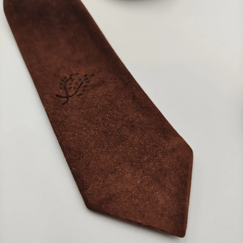 Corbata de gamuza de ciervo genuina original vintage Wapiti artesanal años 70 Nueva Zelanda Foto 4 de 4