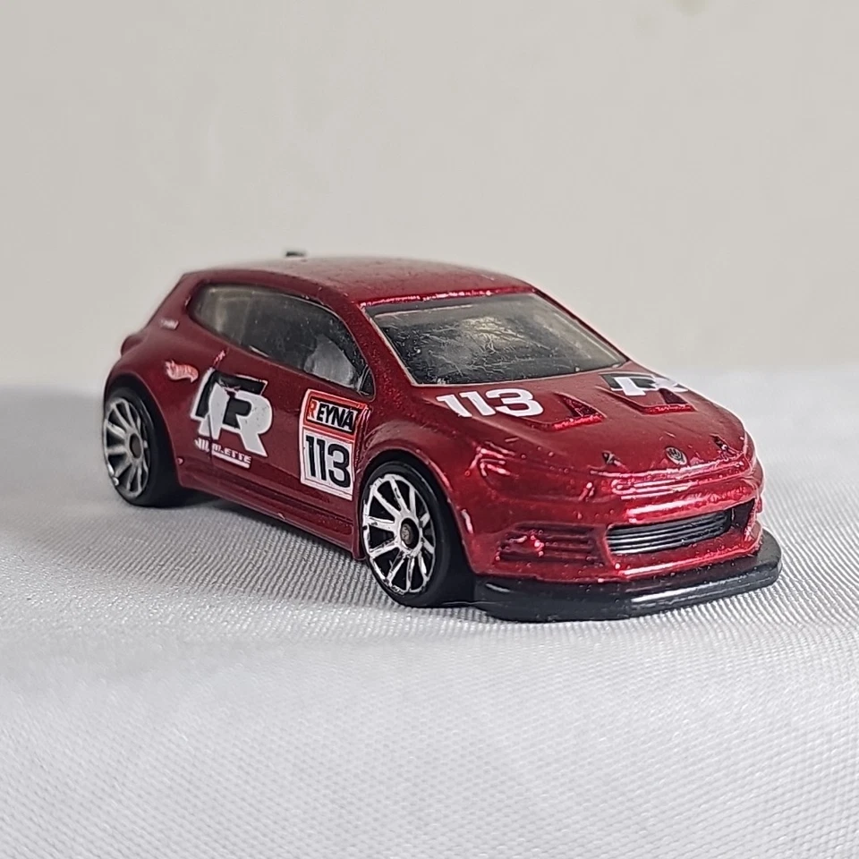 Hot Wheels All Stars Scirocco GT 24 2010 rojo con ruedas cromadas de 10 radios diecast Foto 3 de 4