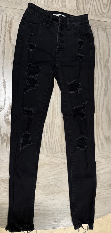 SO Women’s Black Super Curvy Distressed Rip High Rise Jean Jegging Size 0 / 24W