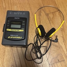 Sanyo SPT1000 Radio Walkman Sportable Pedometer Original Headphones Tested Works