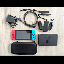 Nintendo Switch Konsole blau/rot mit Zubehör und viele Spiele