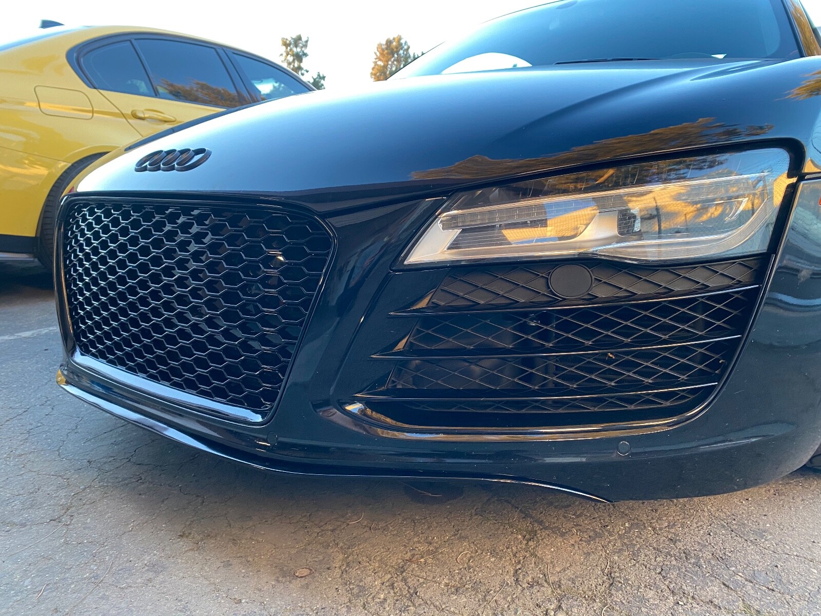 Audi R8 Gloss Black RS style Mesh Front Grill for Gen 1 R8