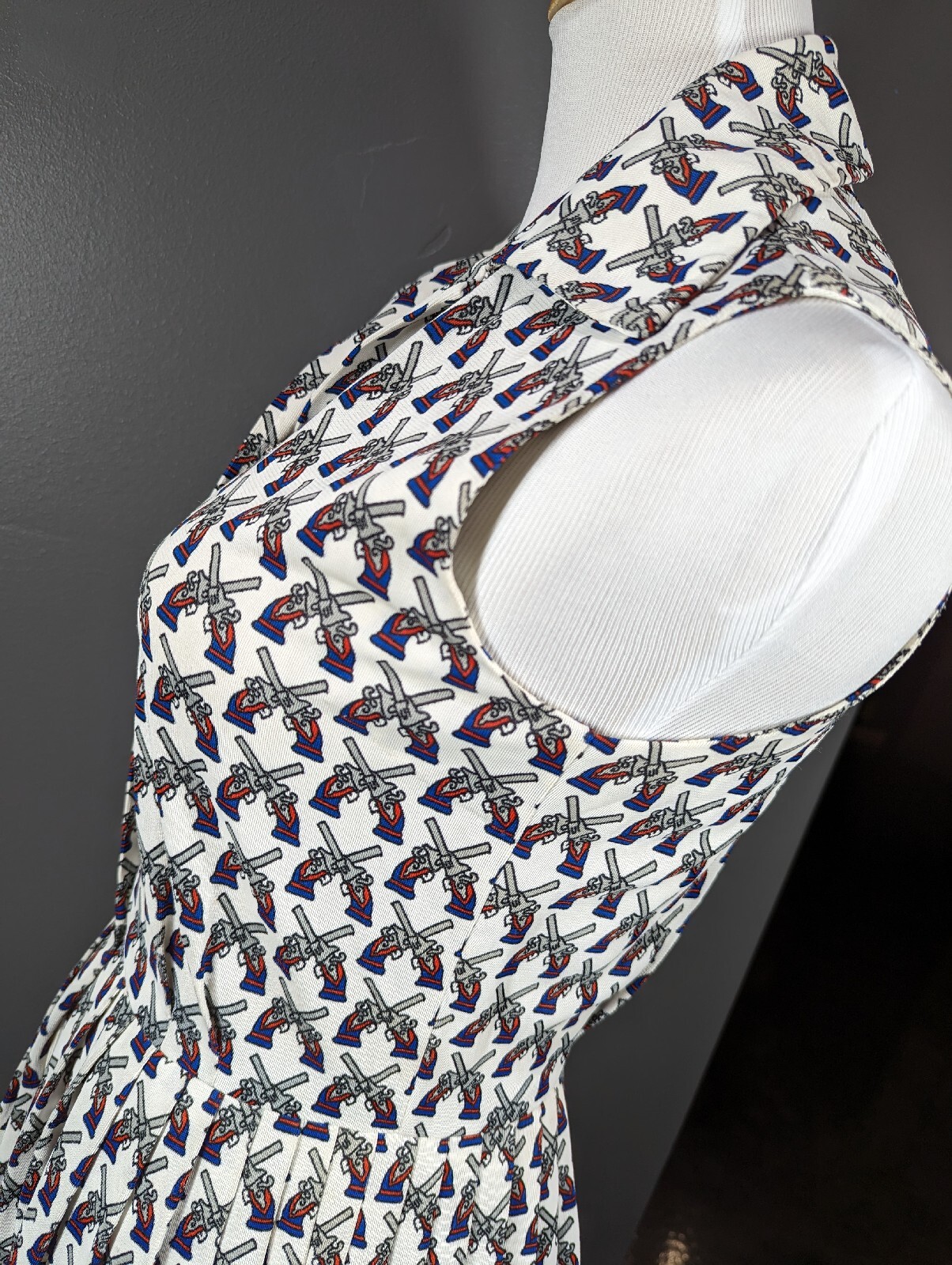 Vintage 1960's ILGWU David Crystal Pistol Gun Print D… Gem