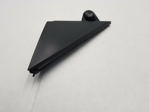 2013 AUDI R8 V10 COUPE UK LEFT N/S DOOR WINDOW TRIM OEM 420837637 - Picture 4 of 11