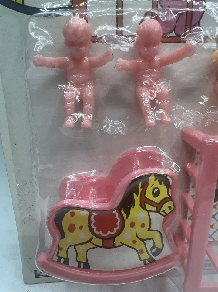 Детская кроватка Raggedy Ann & Andy игровой домик комплект качающаяся лошадь 1978 новая из старых запасов - Изображение 2 из 4