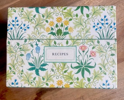 Galison Victoria & Albert Museum William Morris Recipe Box Florals Beautiful