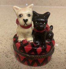 Vintage Painted Porcelain White&Black Scottie Dogs Trinket Box Delightful Piece