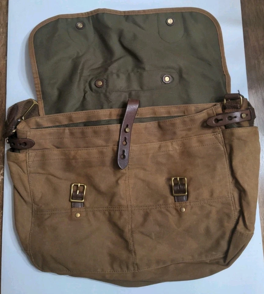 NWT J Crew Khaki Abingdon Waxed Canvas Messenger Bag Laptop Style 51657 - Image 3 of 4
