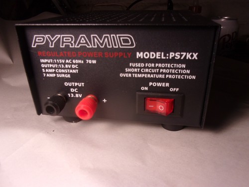 Pyramid PS7KX 13.8 V Fully Regulated Low Ripple Power Supply