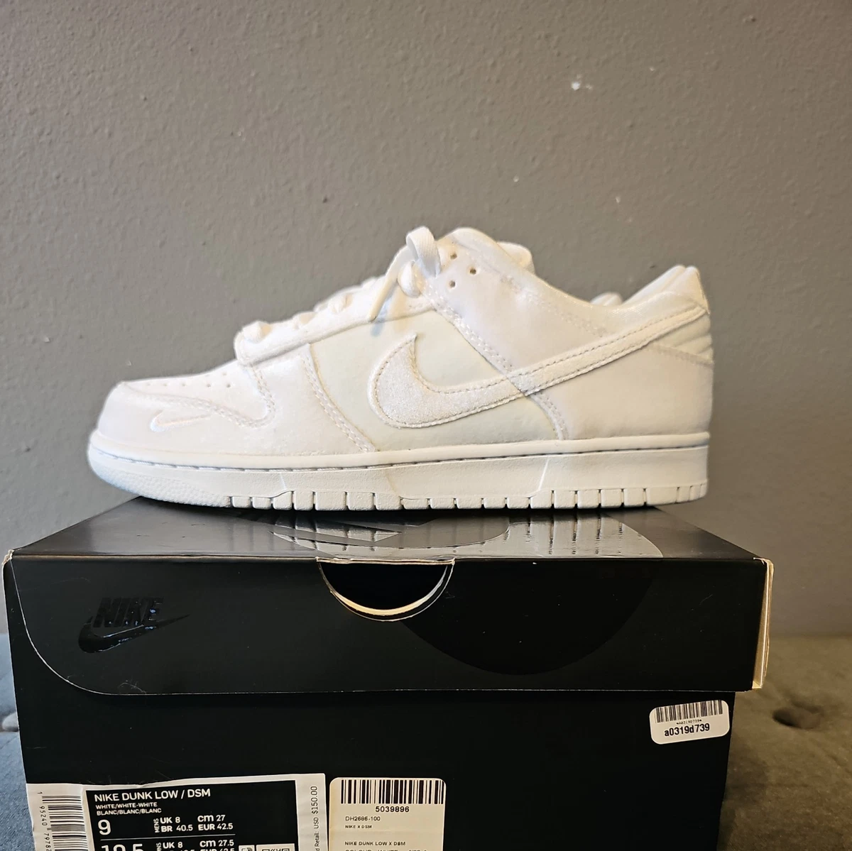 Preços baixos em Nike Dover Street Market x Dunk Low White Velvet Preços baixos em Nike Dover Street Market x Dunk Low White Velvet