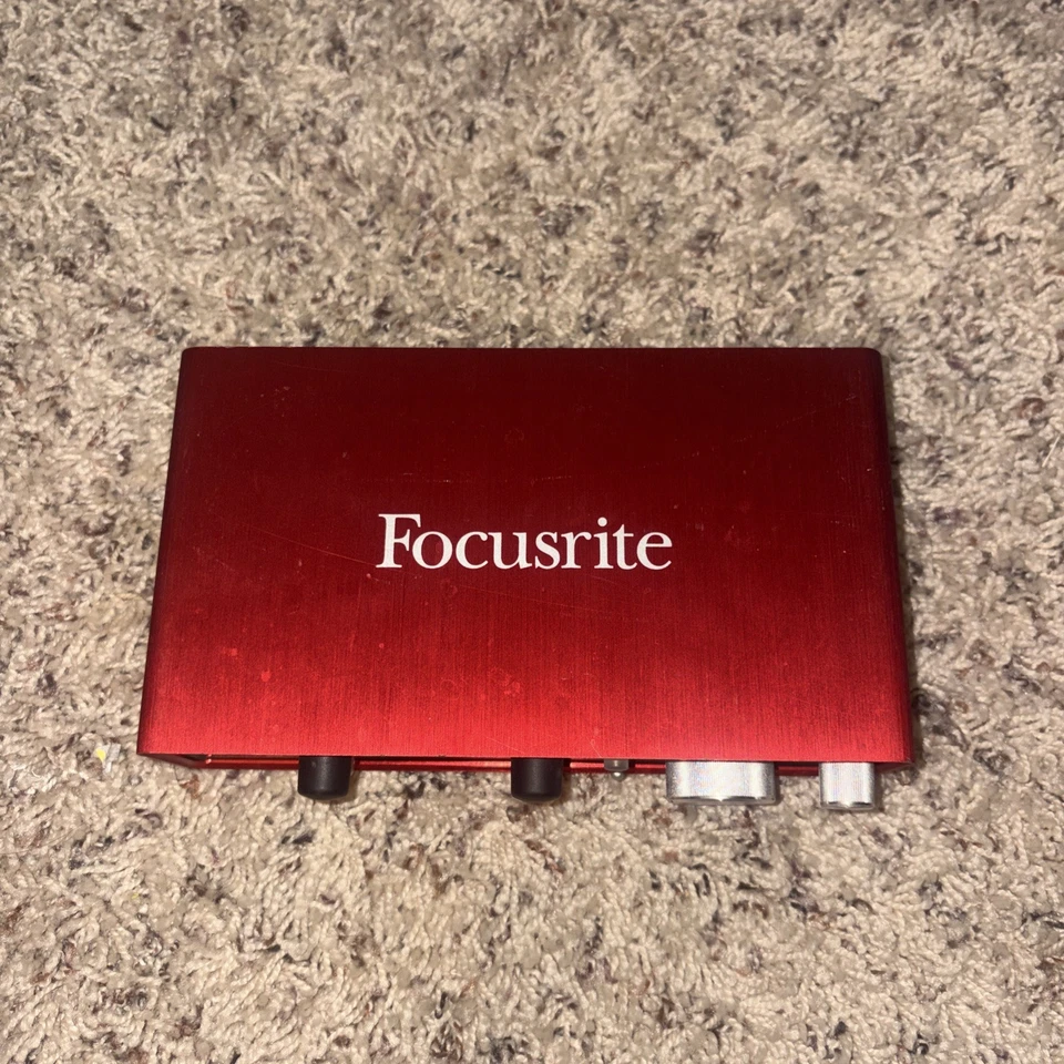 Focusrite Scarlett 2i2 2.5 Generation 24-bit 192kHz USB Audio Interface ohne Akkord