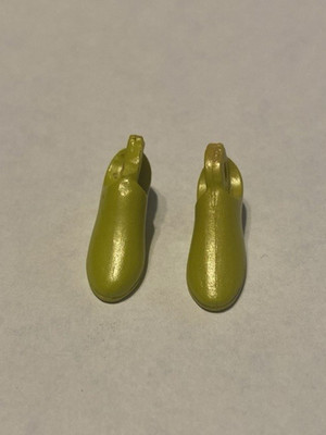 2009 Diamond Select 1:12 Marvel Male / Female Yellow Shoes / Feet Custom Fodder