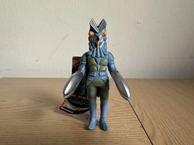 Ultraman Ultra Monster Series Kaiju Baltan 01 Action Figure Bandai 2013 - Image 1 of 4