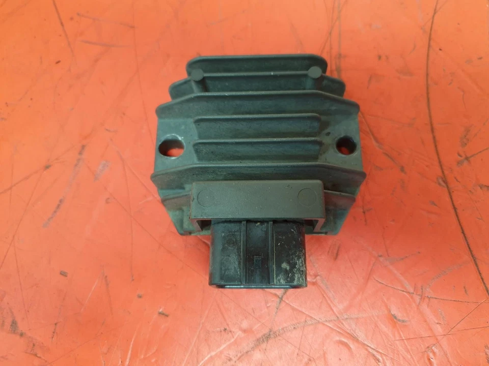 KTM 1290 SUPERDUKE R 2015 VERSCHIEDENE SENSOREN RELAIS & MODULE - Bild 4 von 4