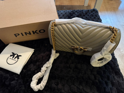 Damentasche Pinko  Love One Classic. Farbe: beige-noce-block color