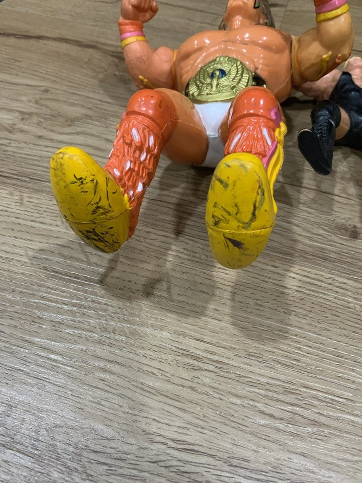 Figura pistola de agua bomba de agua WWF Ultimate Warrior 1990 juguete roto y galoob Foto 3 de 4