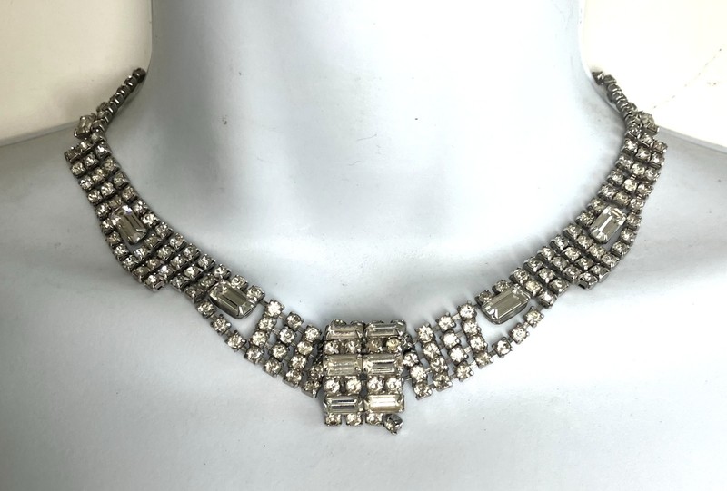 Vintage Weiss Silver  Glass Clear Rhinestone  Elegant Choker  Necklace