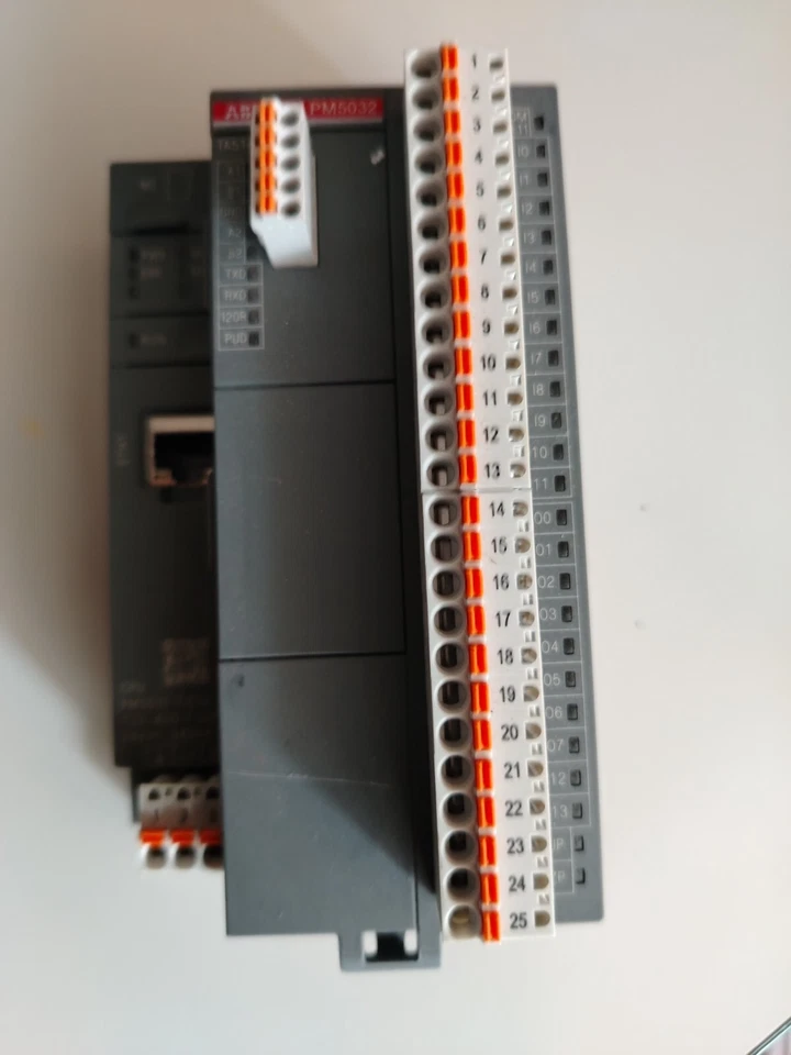 Plc Abb Pm 5032 Nuovo - Imagen 2 de 4