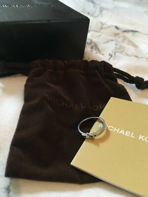 silberner dünner Gürtelschnallen Ring von Michael Kors inkl. Box
