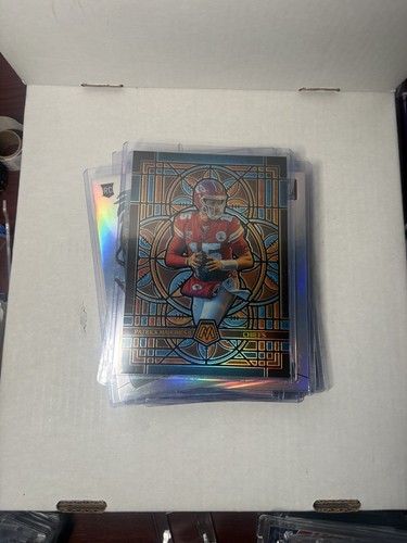Patrick Mahomes 2025 Panini Mosaic Stained Glass OVERSIZED with Toploader Chiefs