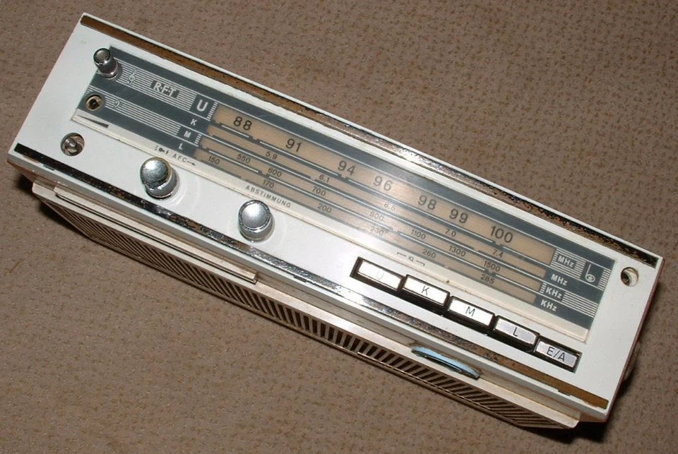 Kofferradio Transistorradio STERN ELITE de Luxe VEB Stern Radio Berlin RFT DDR - Bild 4 von 4