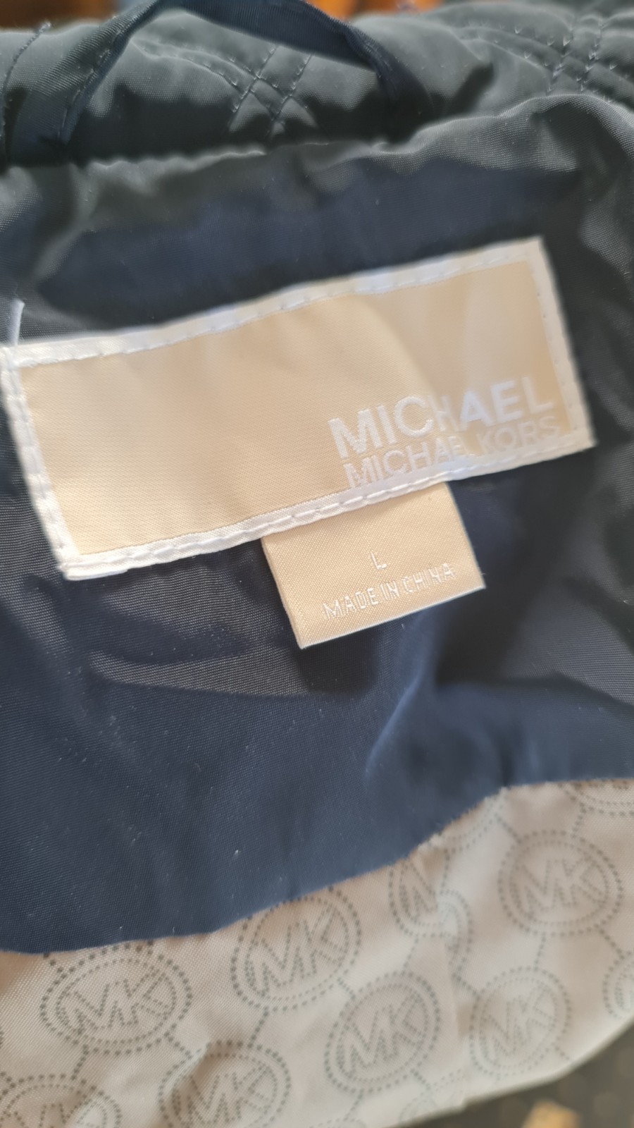 Michael Kors Ladies Quilted Jacket BNWOT Navy Size L thumbnail 2