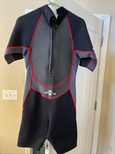 Gotcha Men's M 2.2mm Titanium Shorty Wetsuit Black Gray Red. Swimwear Deep sea