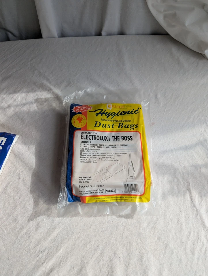 Electrolux Vacuum Cleaner Hoover Bags The Boss E82 U82 Z2270-Z2284 SDB302 5PK - Image 1 of 1