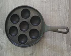 VTG Griswold 962 A No 32 Cast Iron Aebleskiver Danish Cake Pan Egg Poacher US