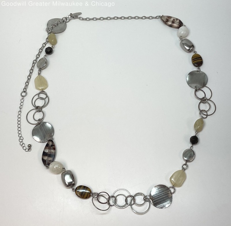 NY Silver Tone Brushed Disk Faux Stone Station Necklace 43.9g