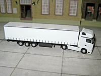 Herpa 013796 - Spur N - Minikit Gebaut - Mb Actros Mit Gardinenplanenauflieger