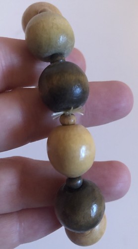 Pulsera redonda de cuentas de madera cuerda elástica elástica verde beige marrón 2,75 pulgadas - Imagen 3 de 4