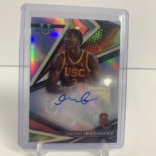 2022-23 Bowman's Best University - Refractor AUTO #BOA-VI Vincent Iwuchukwu RC