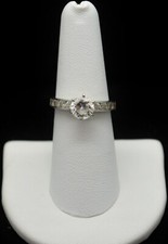 Sterling Silver Beautiful Wedding Style CZ Stone Ring SZ 7.0 FMX424