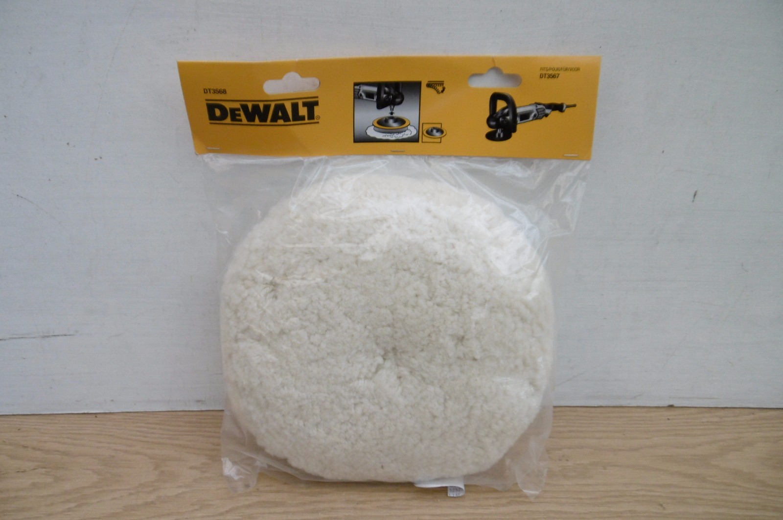 DEWALT DT3568 180MM HOOK & LOOP WOOL POLISHING BONNET FOR DWP849X POLISHER