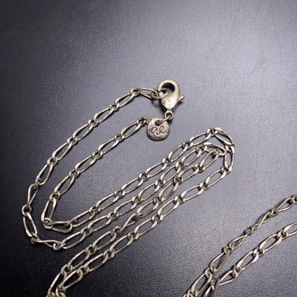 Collar colgante con dije de águila americana tono plata boho signo de paz hoja concha Foto 3 de 4