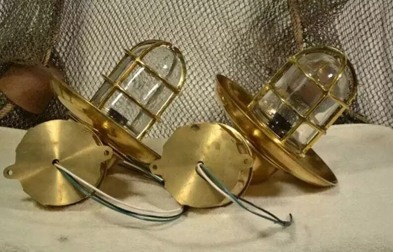 Nautical Oceanic Ship Light Marine Solid Brass Swan Passage Bulkhead With Shade - Image 4 of 4