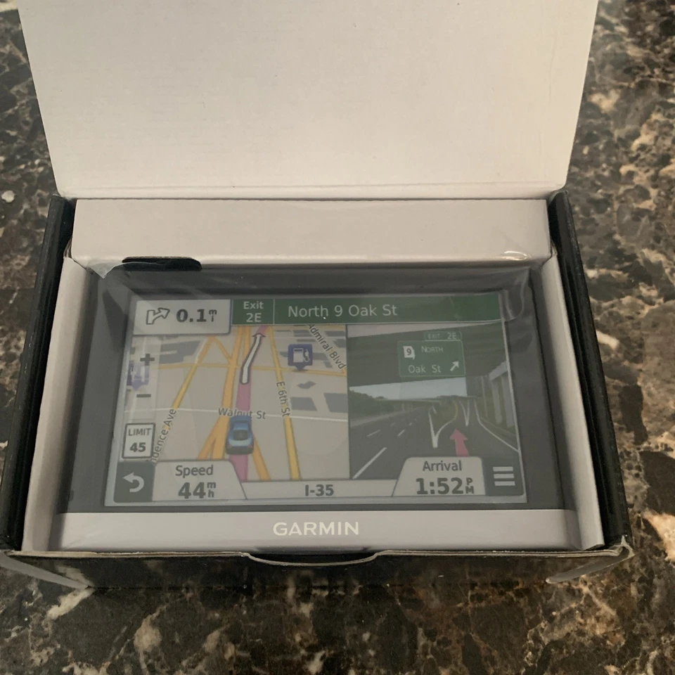 Garmin Nuvi 2557LMT 5" GPS Bluetooth Navigation with Accessories - Image 2 of 2