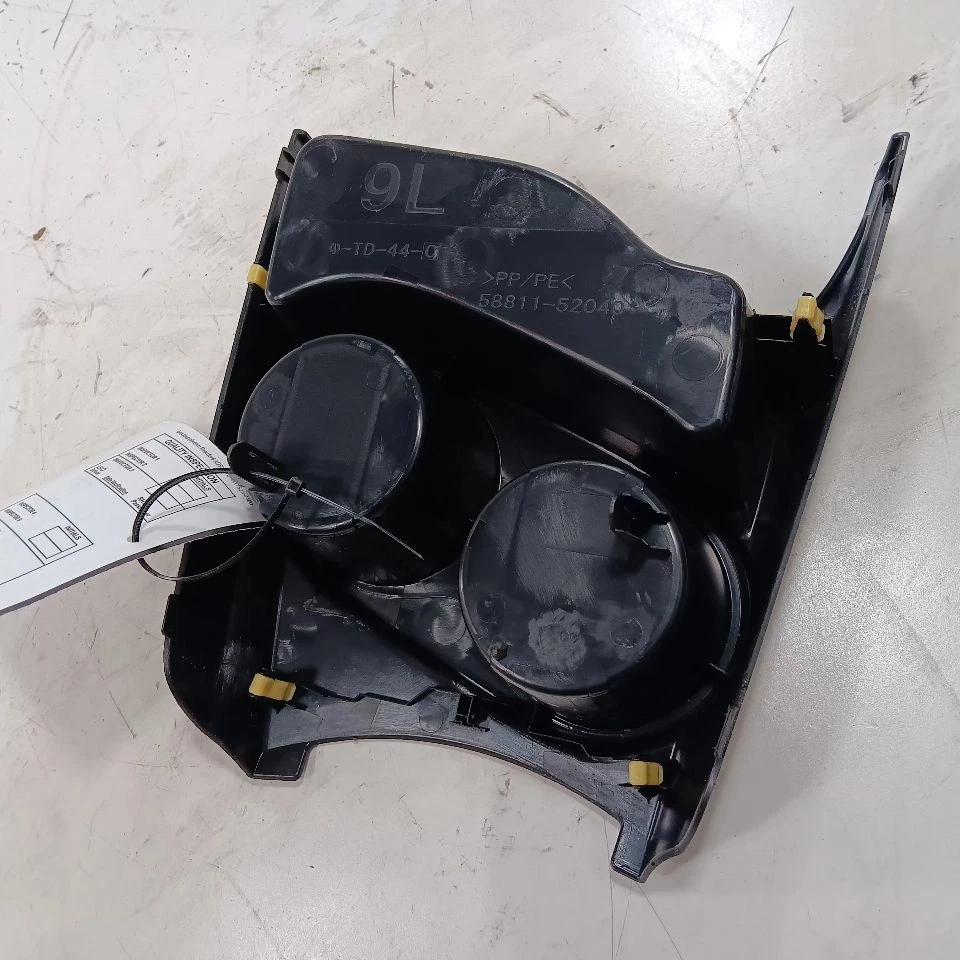 Portavasos Toyota Prius C 2017 2016 2015 2014 2013 Foto 2 de 4