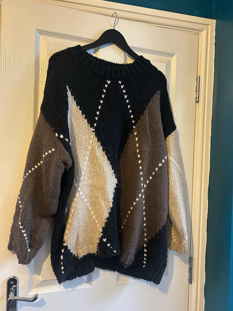 Zara women’s oversized Sweater / jumper size L  