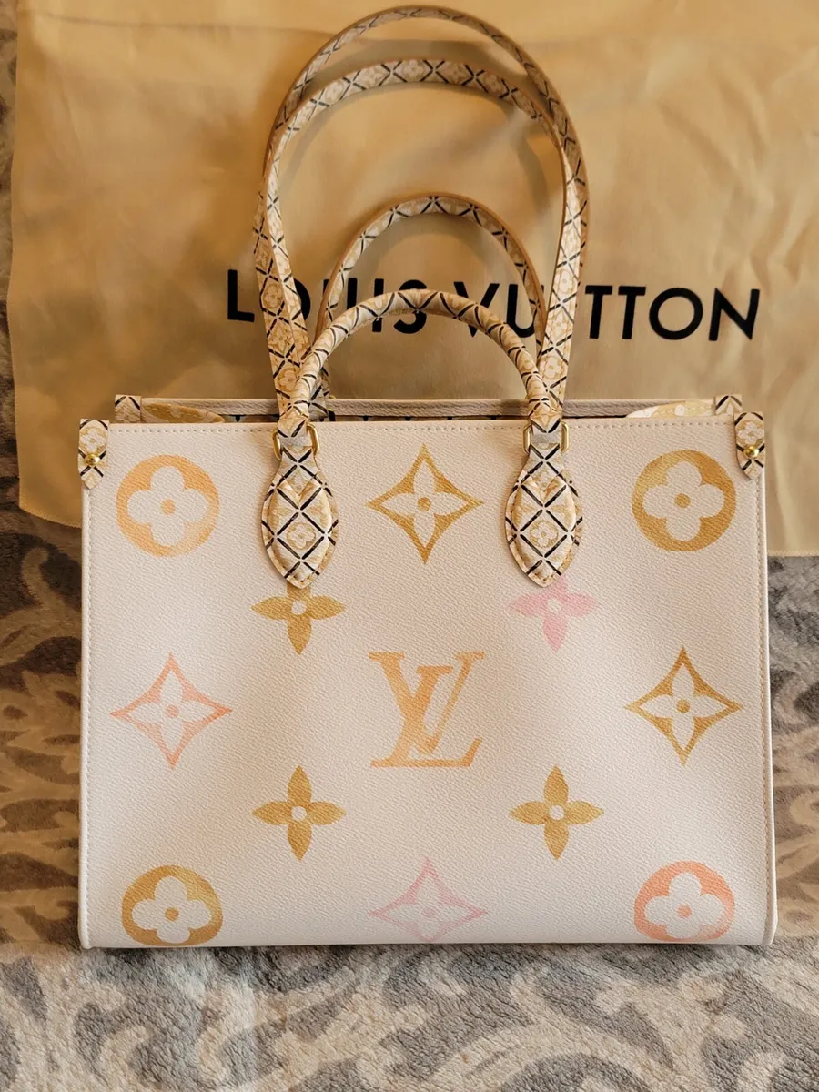 Louis Vuitton ONTHEGO MM Pastel Tote Beige Pink White Giant Flower Monogram  Bag