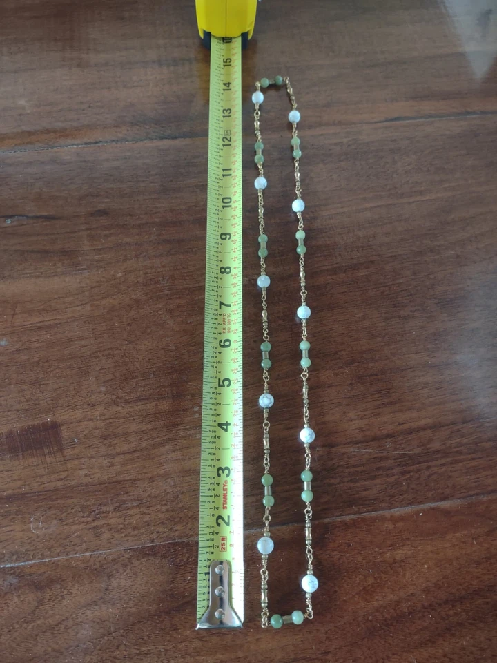 Juego de joyas, jade, howlite y latón hecho a mano. Hecho en Estados Unidos Foto 4 de 4