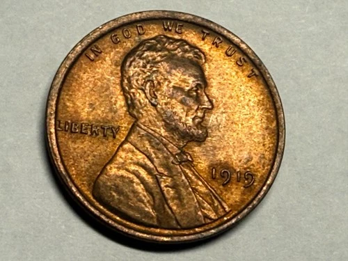 1919 Lincoln wheat cent. Lustrous AU-UNC. Some hairlines from old cleaning. #g1